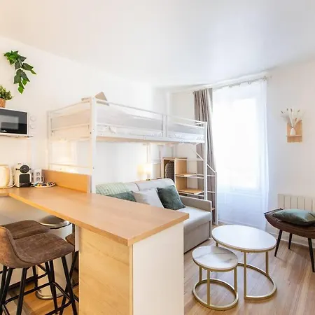 Apartment Amazing Stylish Studio, Well Located Near Metro, Bastille Neighborhood Paris