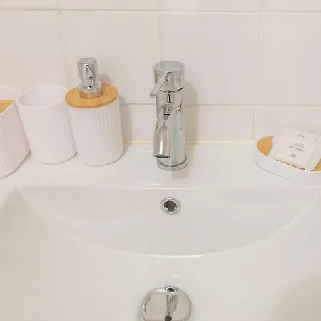 Amazing Stylish Studio, Well Located Near Metro, Bastille Neighborhood *