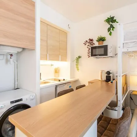 Amazing Stylish Studio, Well Located Near Metro, Bastille Neighborhood