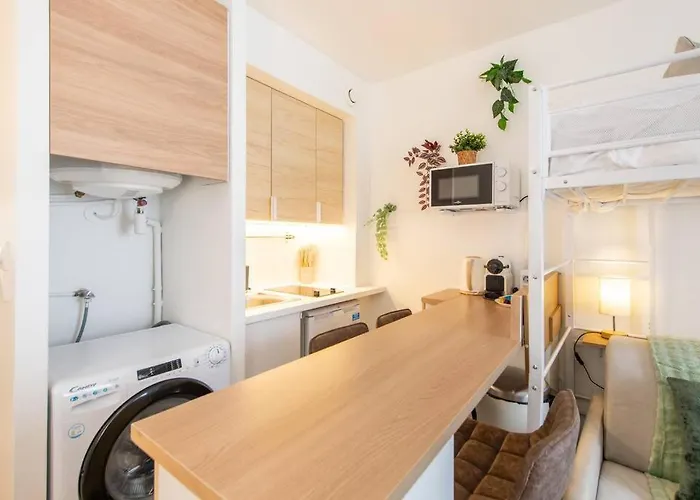 Amazing Stylish Studio, Well Located Near Metro, Bastille Neighborhood